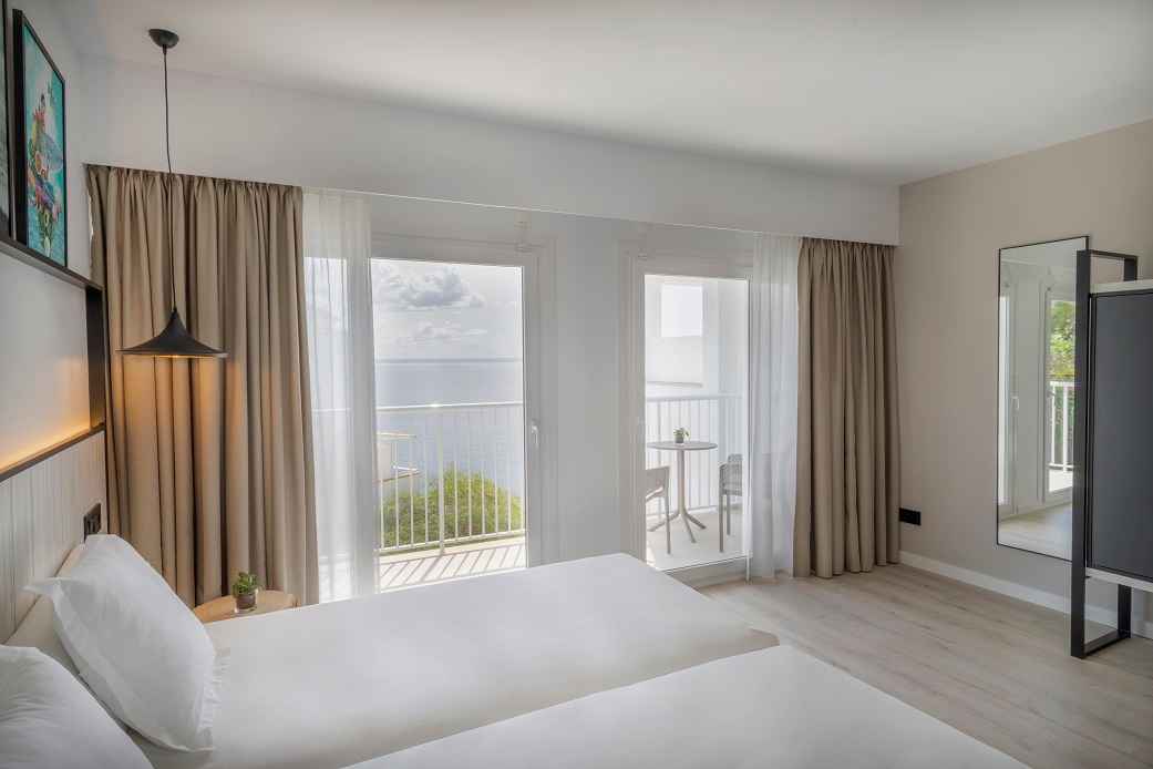 Suite Hang loose Hotel FLorida Magaluf Suite Hang loose Hotel FLorida Magaluf